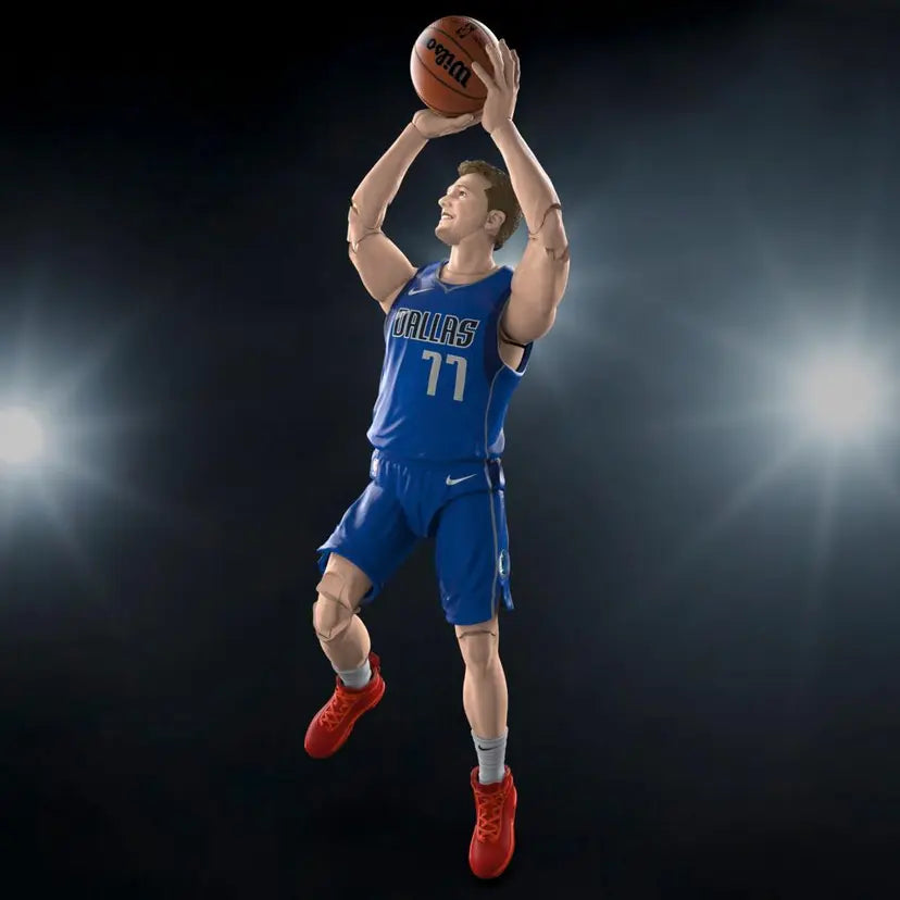 Luka  Doncic Series 1 2022 Starting Lineup Dallas Mavericks Kenner Panini Hasbro