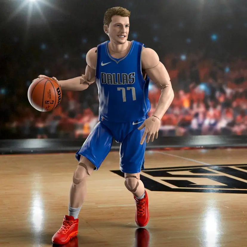 Luka  Doncic Series 1 2022 Starting Lineup Dallas Mavericks Kenner Panini Hasbro